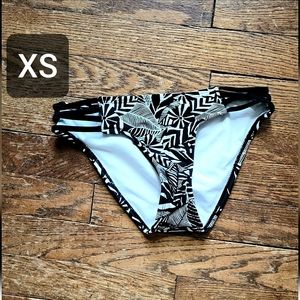 Xhileration Bikini Bottoms size XS